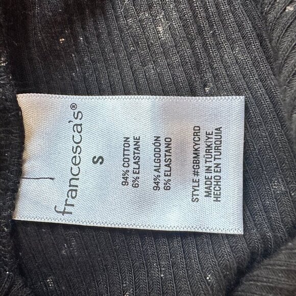 NWT Francesca's Cropped Lettuce Edged Ribbed Floral Button Front Top Size Small - Picture 10 of 11